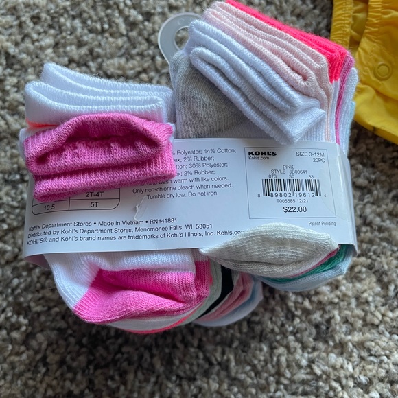 Infant socks! - Picture 2 of 2